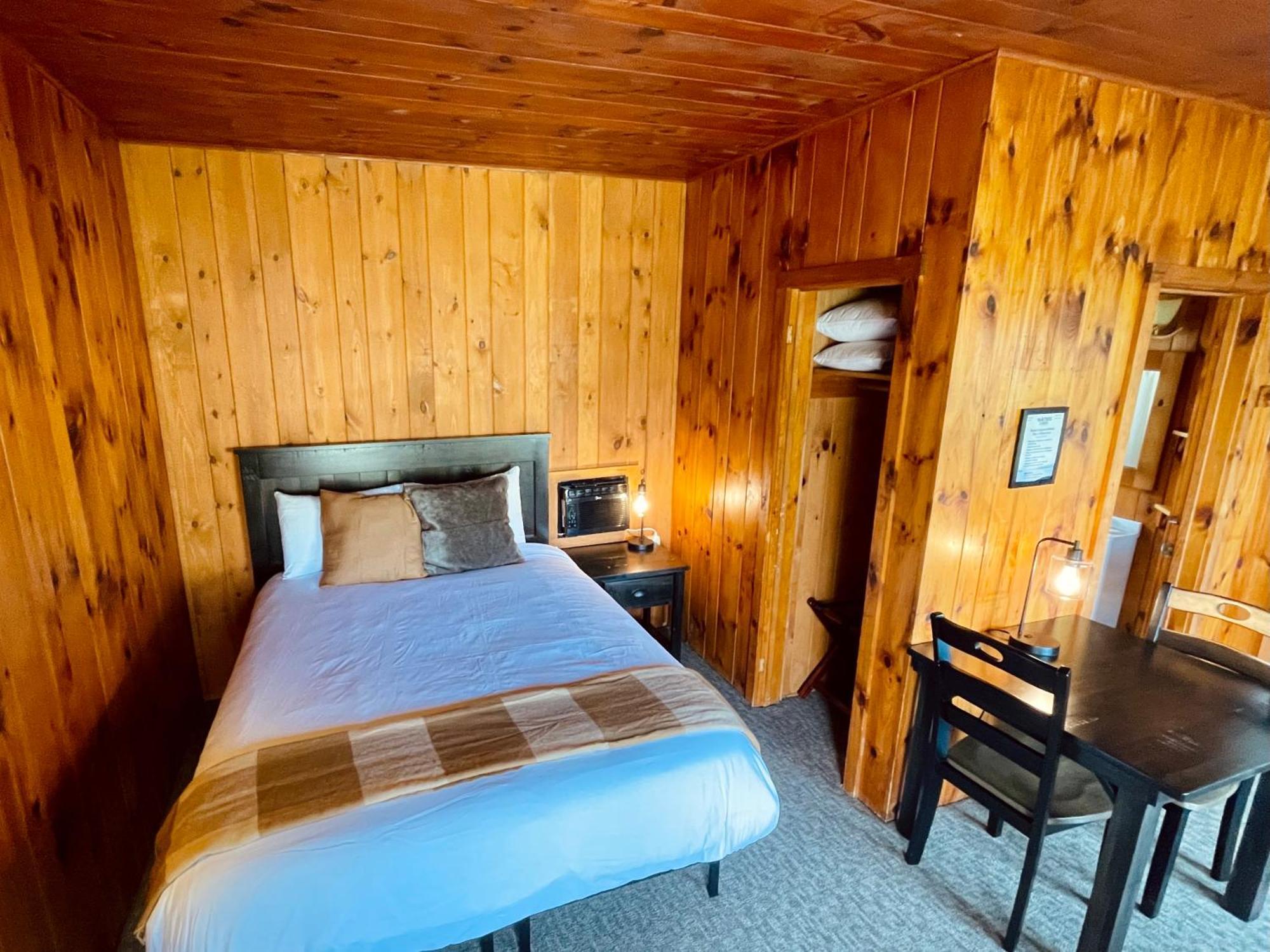 Waters Edge Lodge Lake George Exterior foto