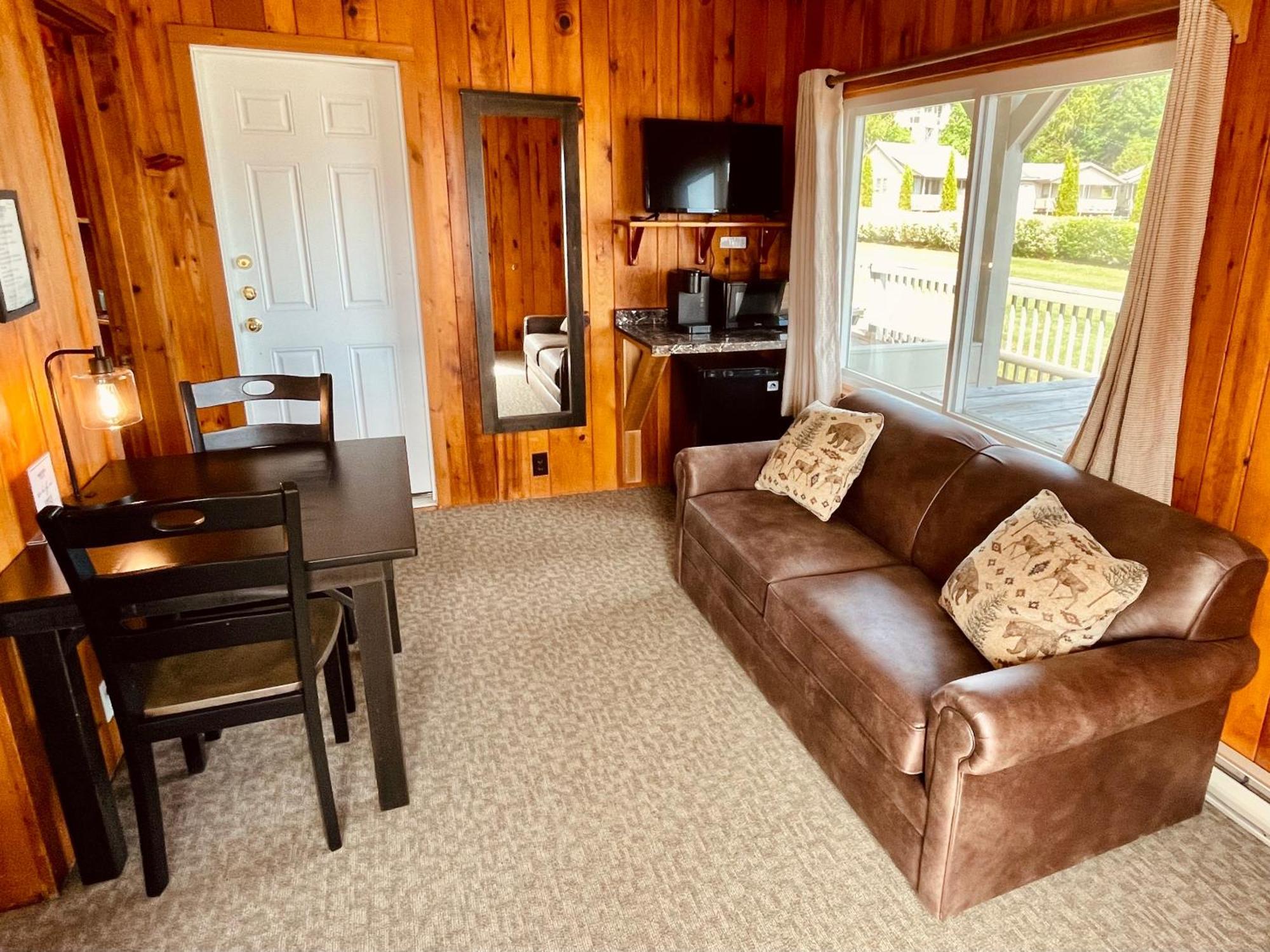 Waters Edge Lodge Lake George Exterior foto