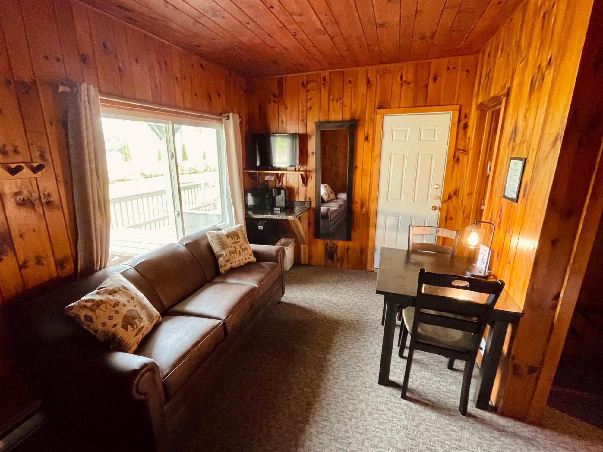 Waters Edge Lodge Lake George Exterior foto