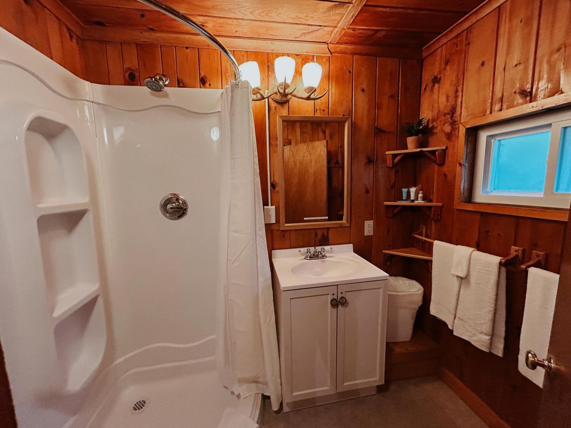 Waters Edge Lodge Lake George Exterior foto